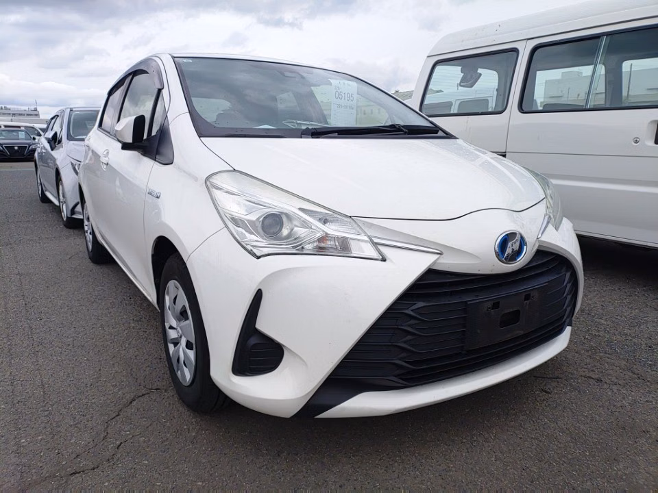 TOYOTA VITZ