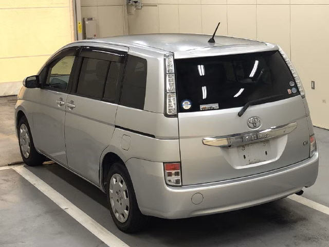 TOYOTA ISIS
