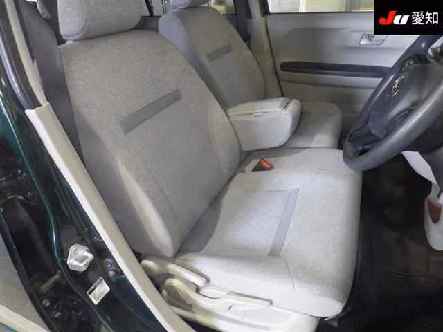 DAIHATSU BOON