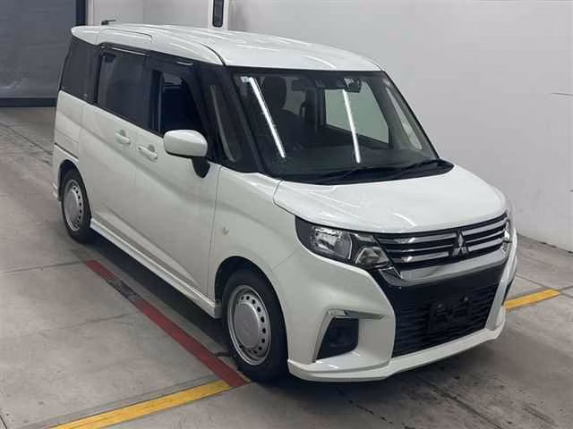 MITSUBISHI DELICA D:2