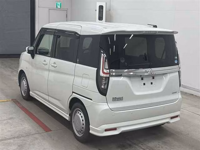 MITSUBISHI DELICA D:2