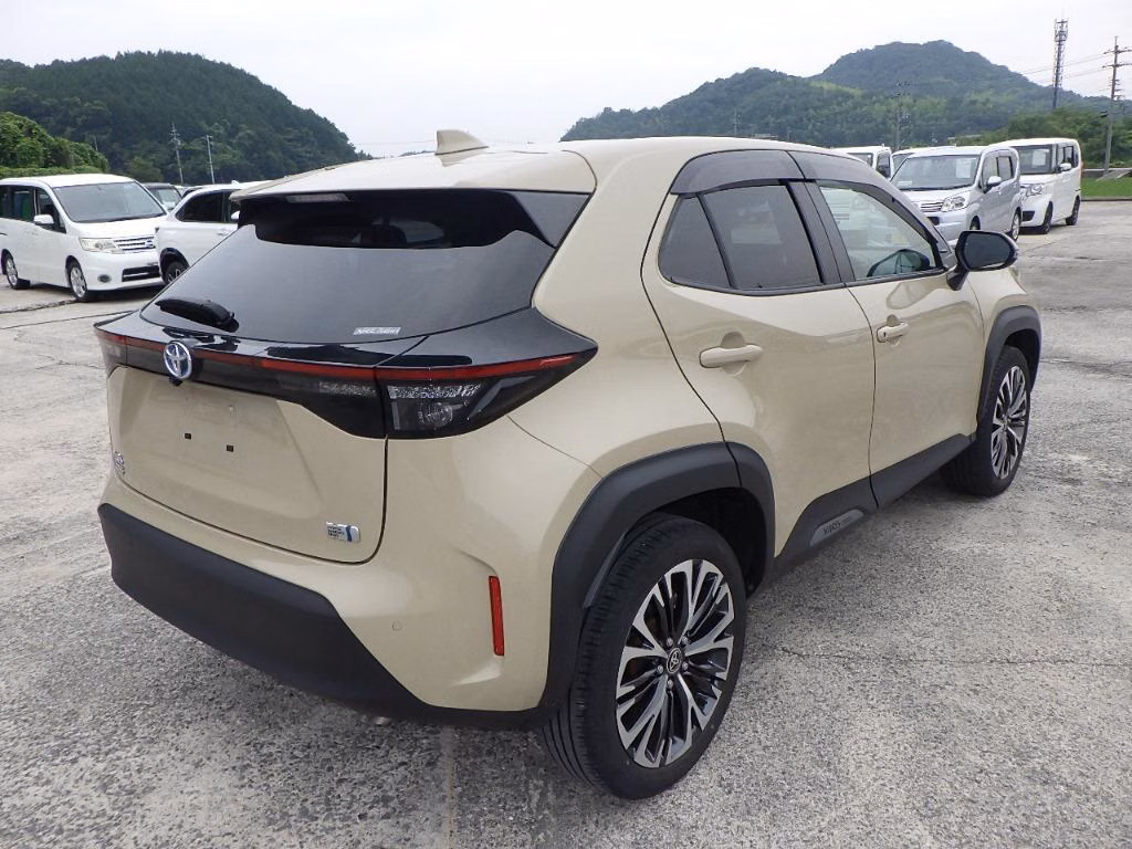 TOYOTA YARIS CROSS