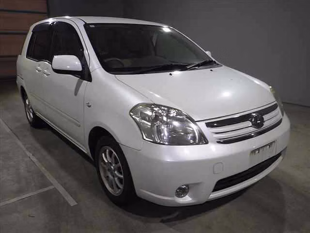 TOYOTA RAUM