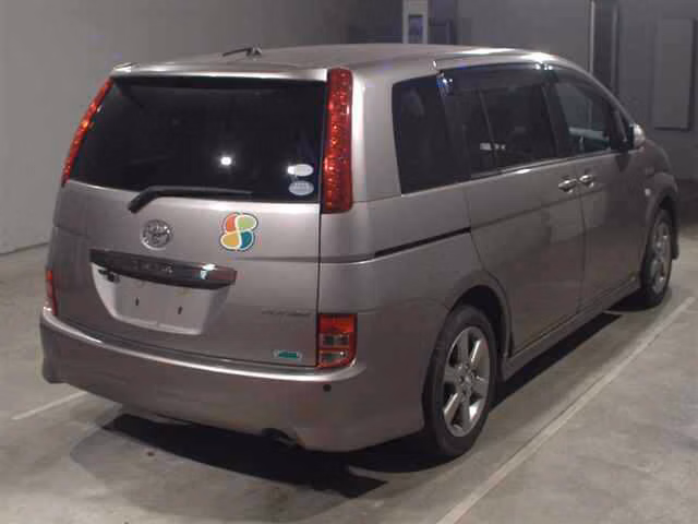 TOYOTA ISIS
