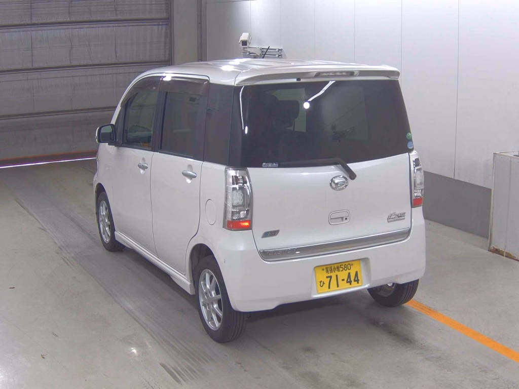 DAIHATSU TANTO EXE