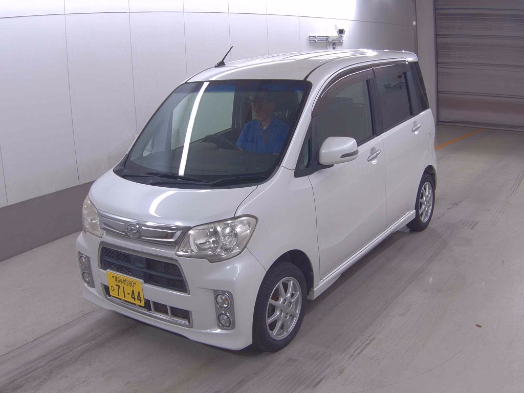 DAIHATSU TANTO EXE