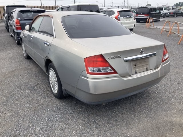 NISSAN CEDRIC