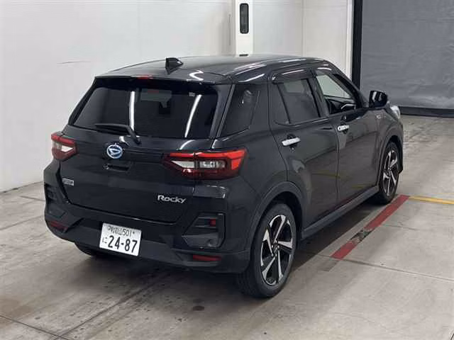 DAIHATSU ROCKY