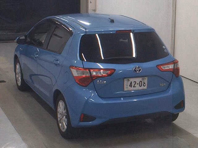 TOYOTA VITZ