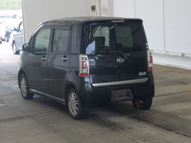 DAIHATSU TANTO EXE