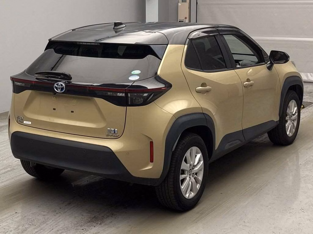TOYOTA YARIS CROSS