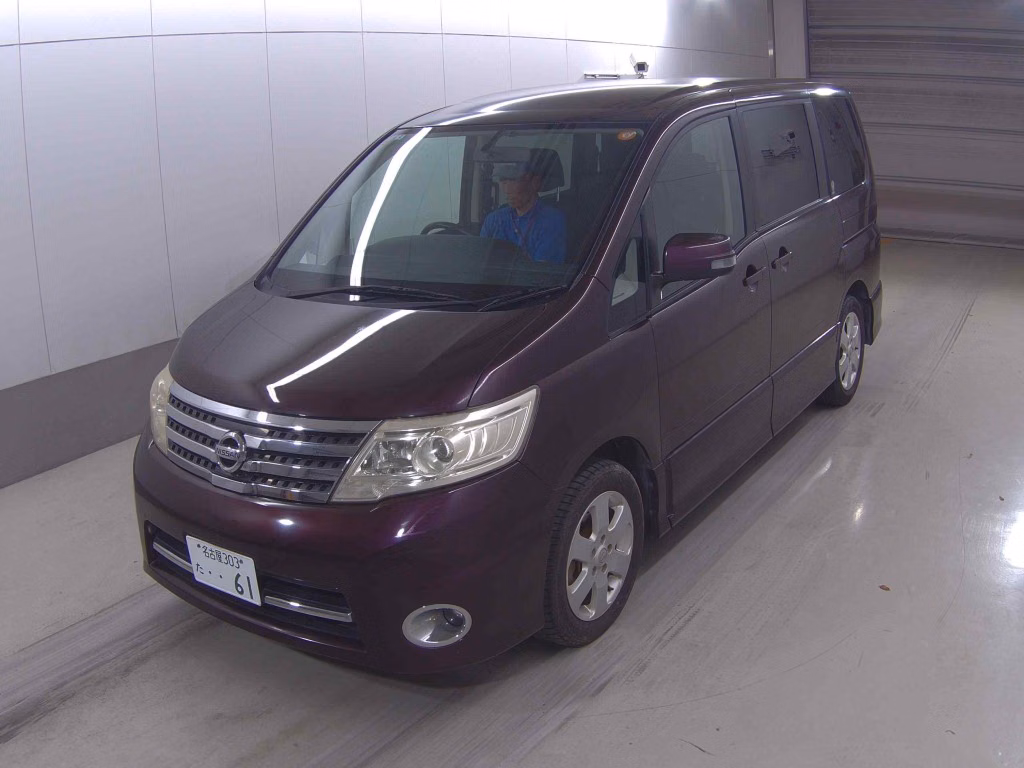 NISSAN SERENA