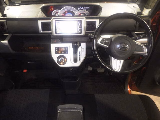 DAIHATSU WAKE