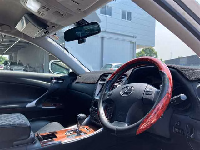 LEXUS IS250