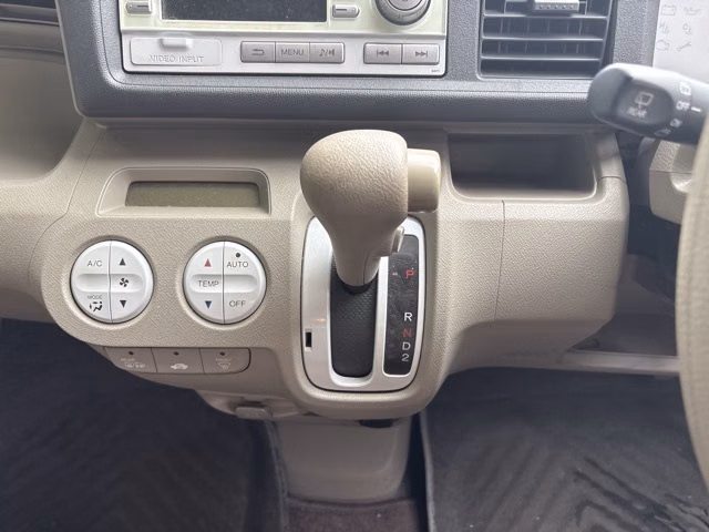HONDA LIFE