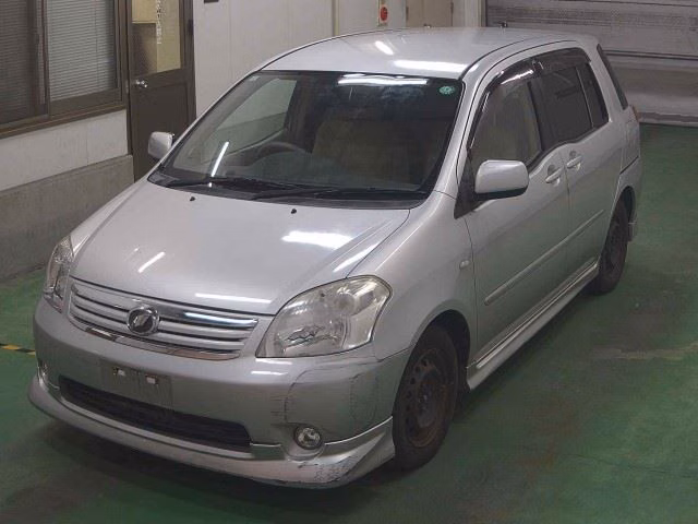 TOYOTA RAUM