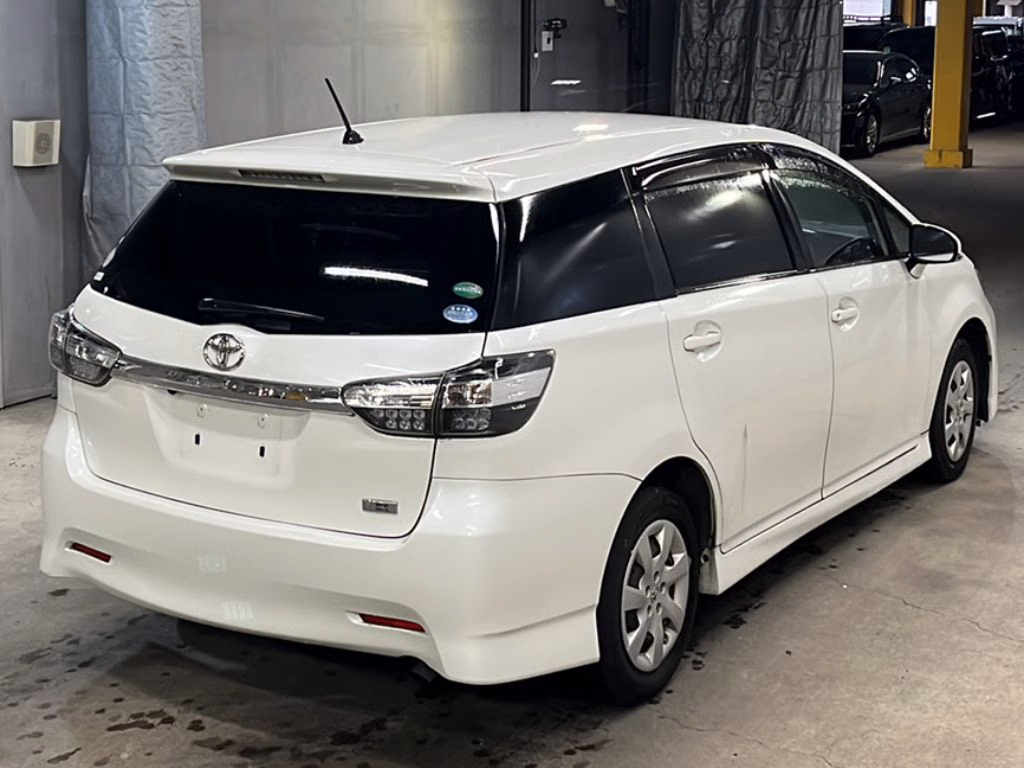 TOYOTA WISH