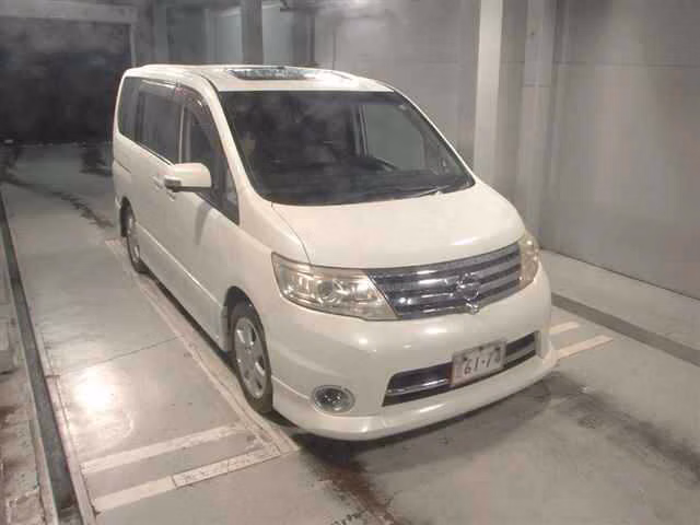 NISSAN SERENA