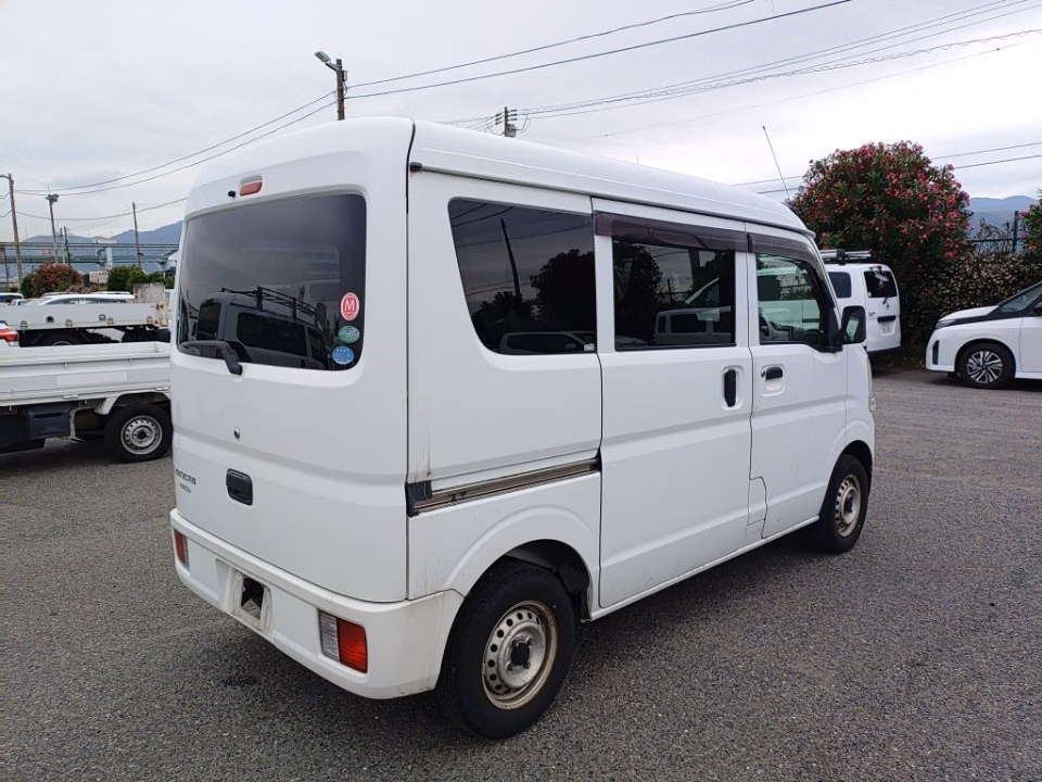 MITSUBISHI MINICAB