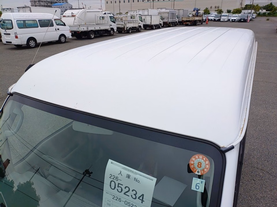 MITSUBISHI MINICAB
