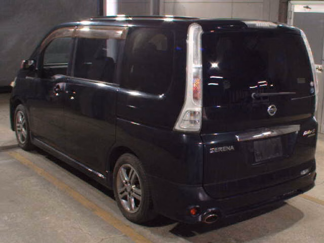 NISSAN SERENA