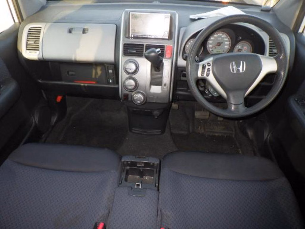HONDA MOBILIO SPIKE