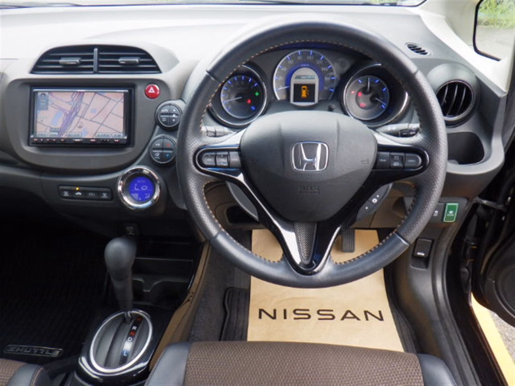 HONDA FIT SHUTTLE