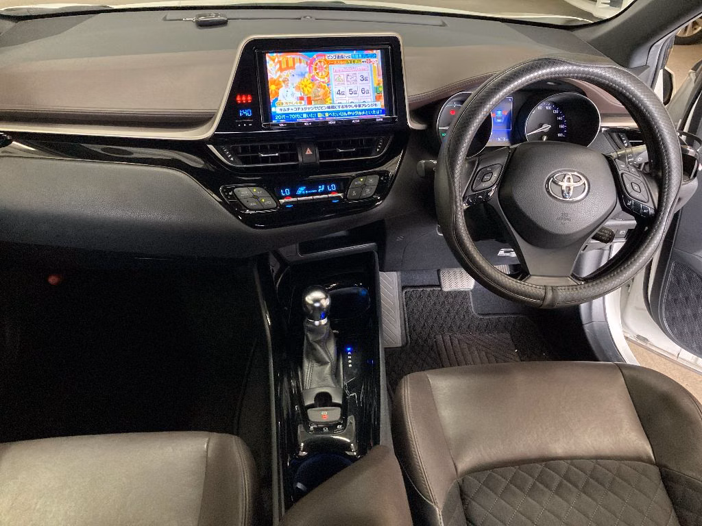 TOYOTA C-HR