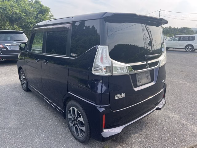 MITSUBISHI DELICA D:2