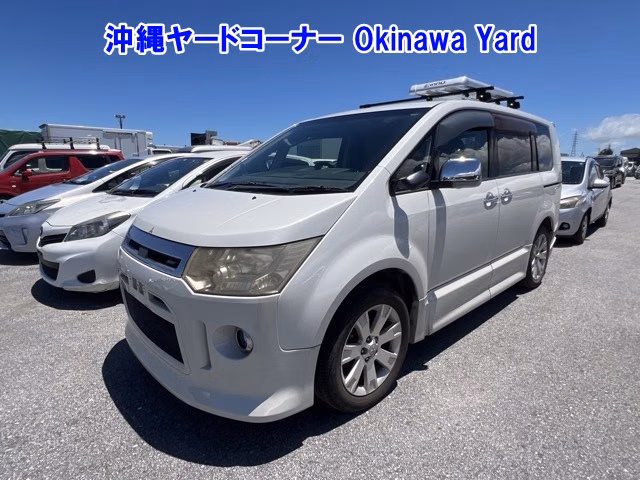MITSUBISHI DELICA D:5