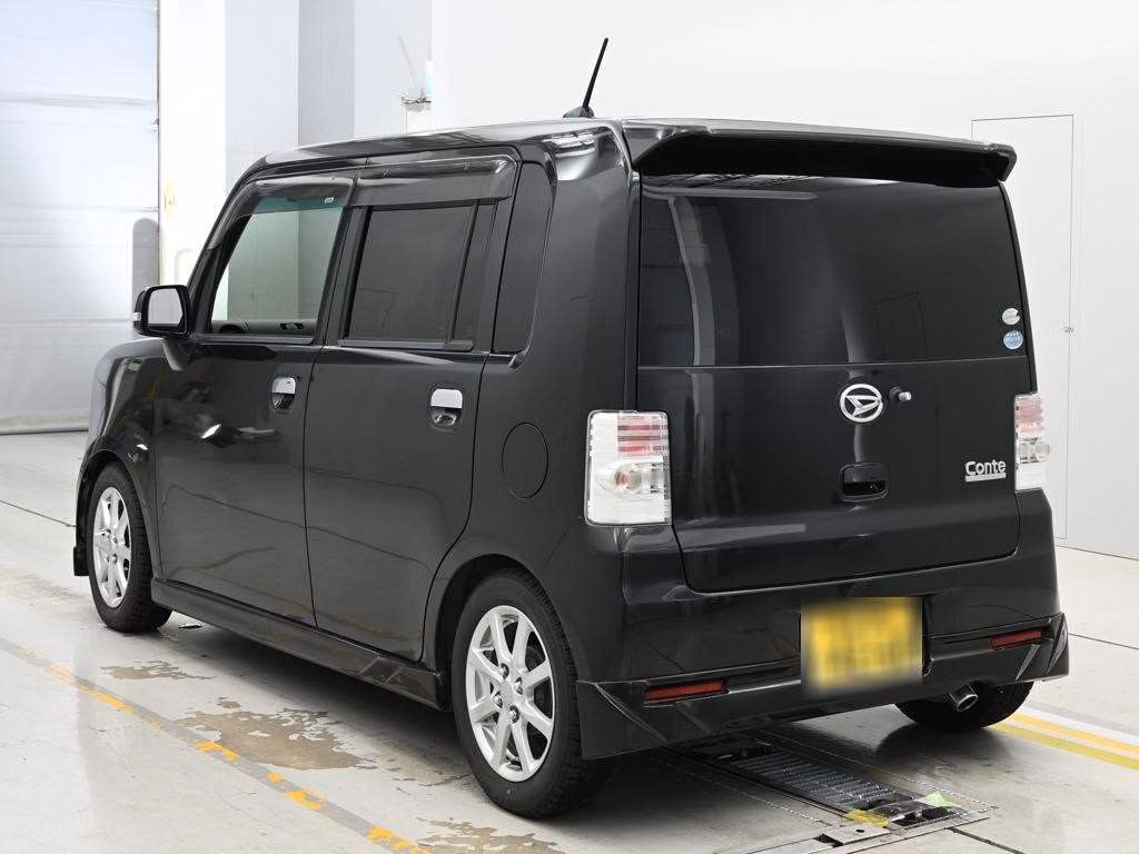 DAIHATSU MOVE CONTE