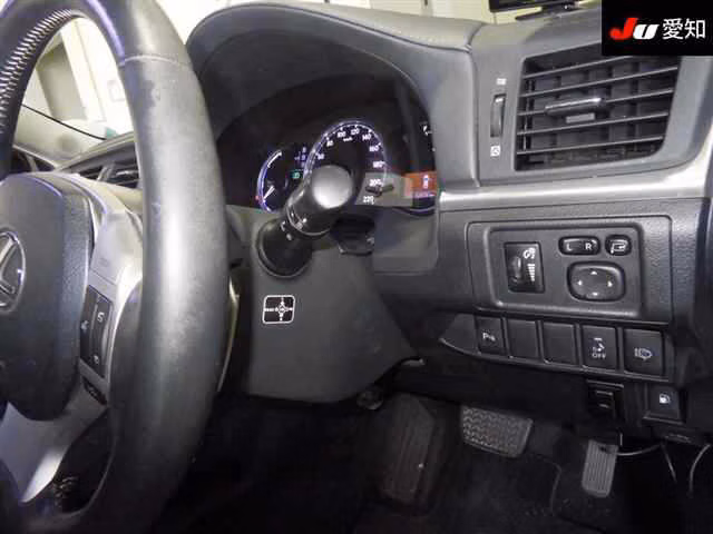 LEXUS CT200H
