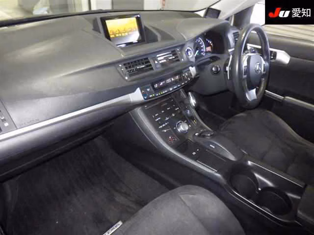 LEXUS CT200H
