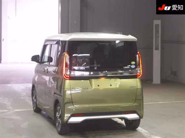 MITSUBISHI EK SPACE