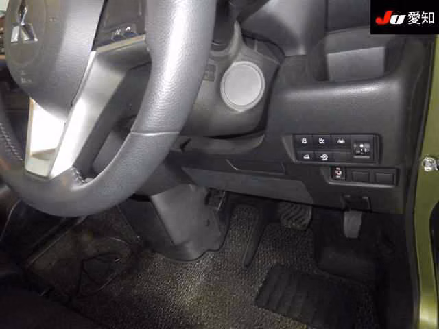 MITSUBISHI EK SPACE