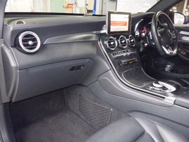 MERCEDES-BENZ GLC COUPE