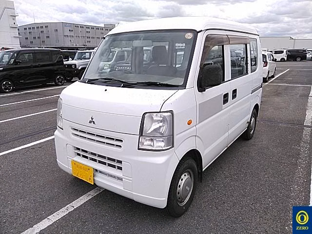 MITSUBISHI MINICAB