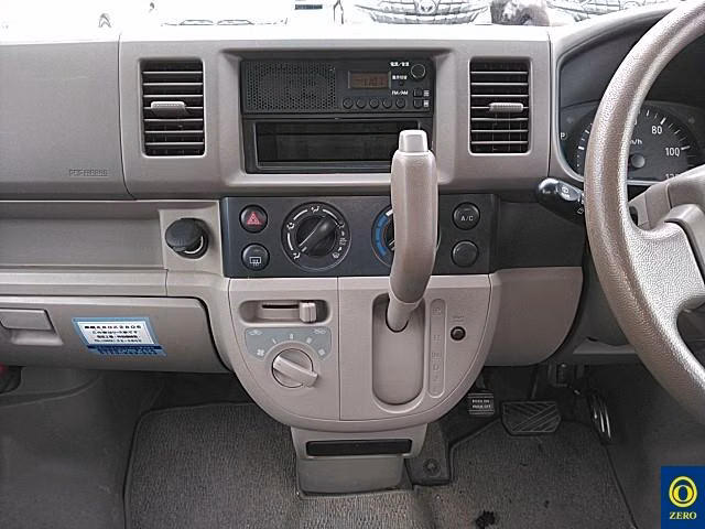 MITSUBISHI MINICAB