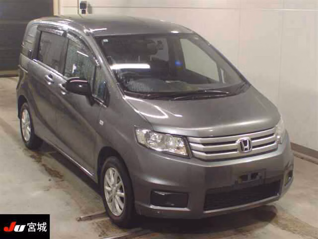 HONDA FREED SPIKE