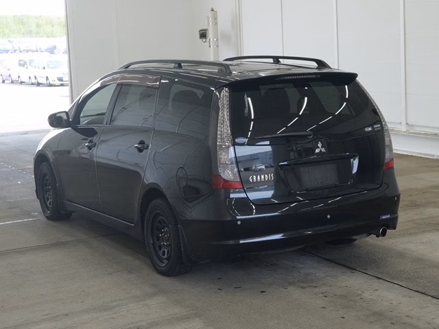 MITSUBISHI GRANDIS