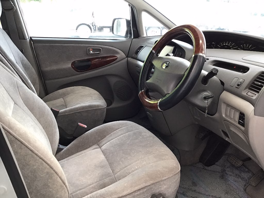 TOYOTA ESTIMA