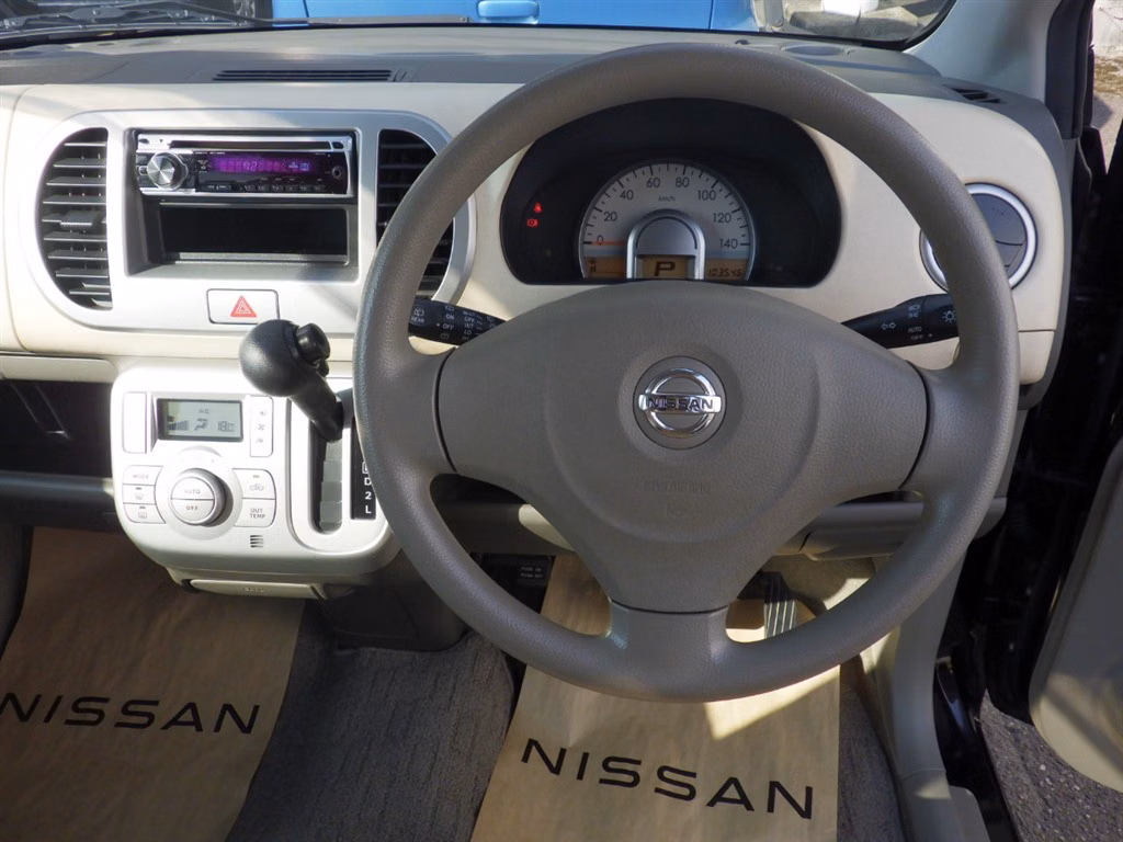 NISSAN MOCO