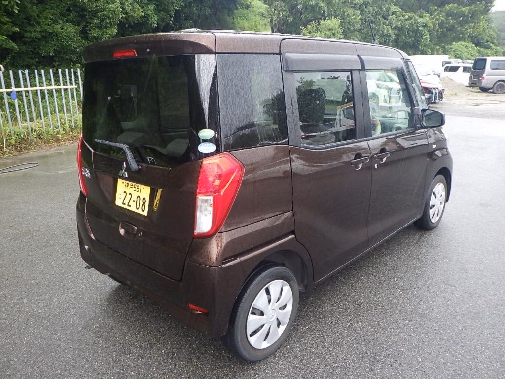 MITSUBISHI EK SPACE