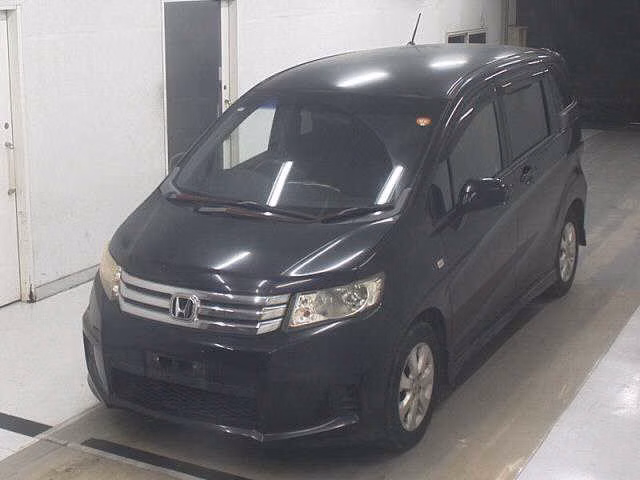 HONDA FREED SPIKE