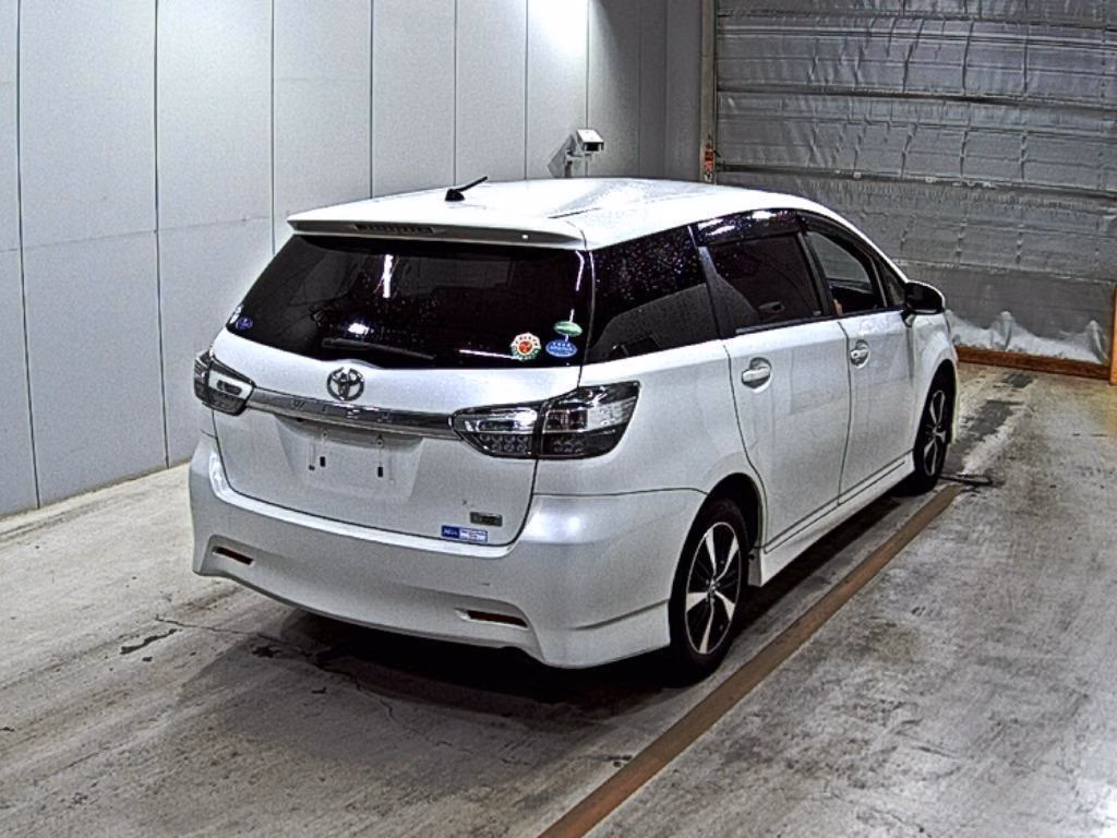 TOYOTA WISH