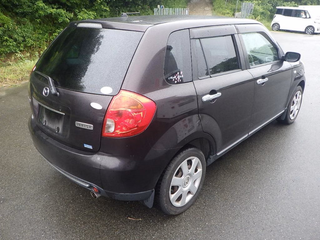 MAZDA VERISA