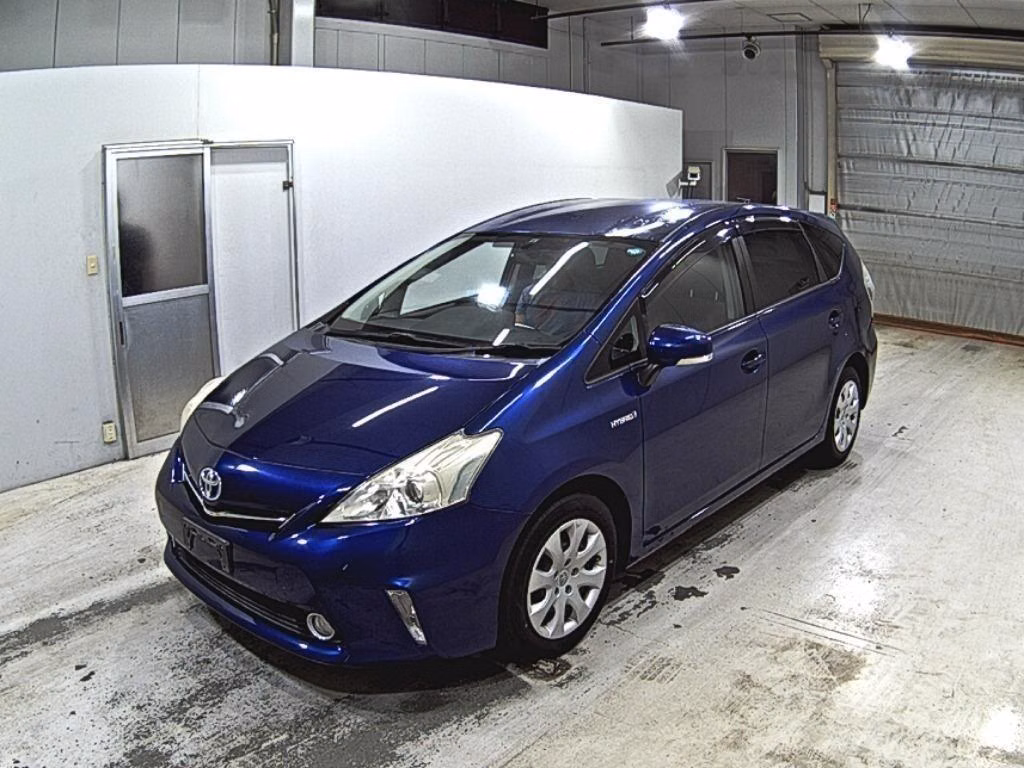 TOYOTA PRIUS ALPHA