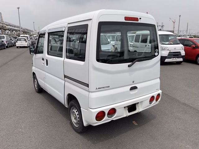 MITSUBISHI MINICAB