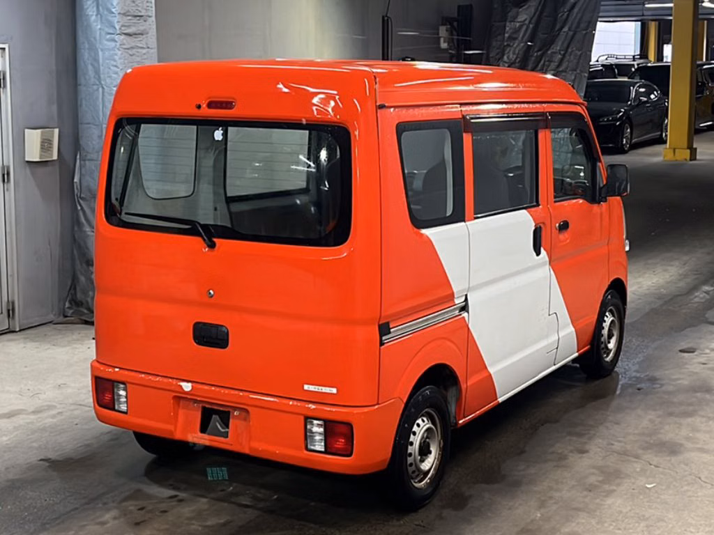 MITSUBISHI MINICAB