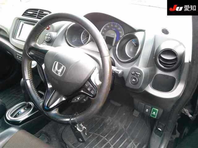 HONDA FIT SHUTTLE